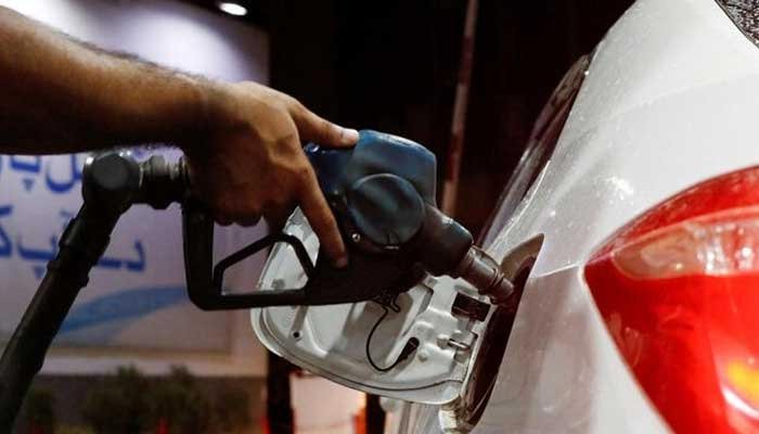 Government Maintains Petrol Prices, Increases Diesel by Rs 5 Per Litre