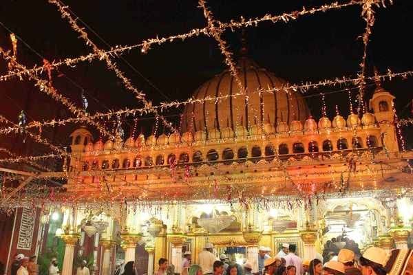 India grants visas to 82 Pakistani pilgrims for Nizamuddin Auliya Urs