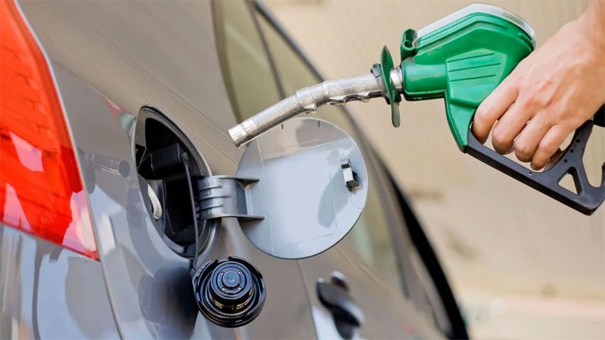 Govt Decides to Keep Petrol, Diesel Prices Unchanged for Next Fortnight