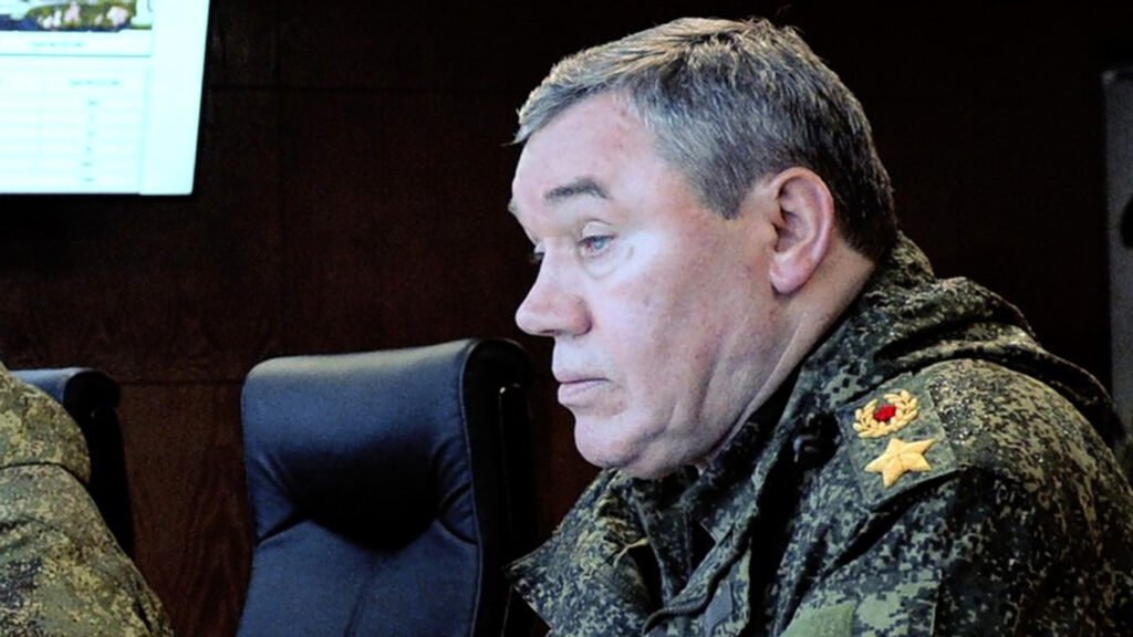 Russia and U.S. Army Chiefs Hold Rare Call Amid Ukraine Conflict Escalation