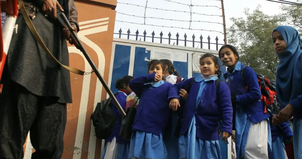 UN Rapporteurs Express Alarm Over Attacks on Girls’ Schools in Pakistan