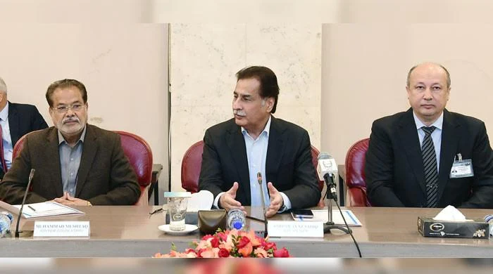 First Round of PTI-Government Talks Concludes, Written Demands Next