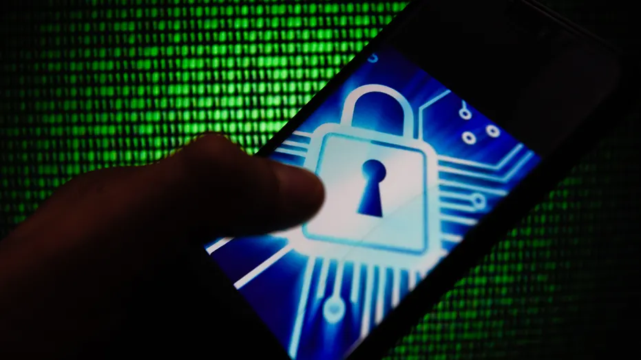 FBI Urges iPhone, Android Users to Avoid Unencrypted Text Messaging