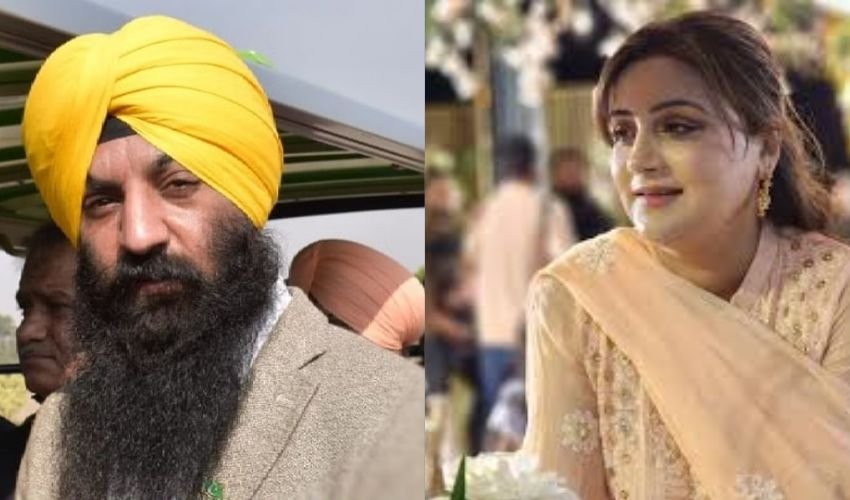 Ramesh Singh Arora and Azma Bokhari Survive Car Accident in Lahore