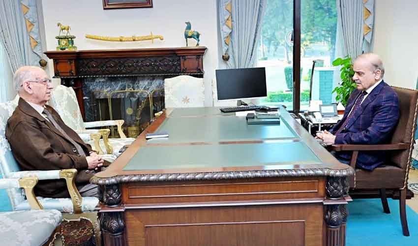 PM Shehbaz Emphasizes Dialogue for National Unity and Progress