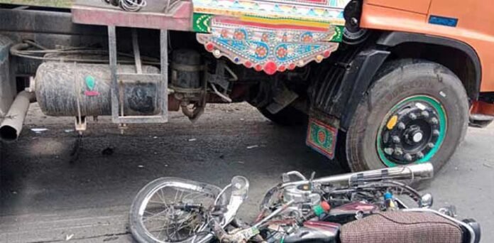 Trailer Hits Motorcycle in Karachi, Claims Another Life