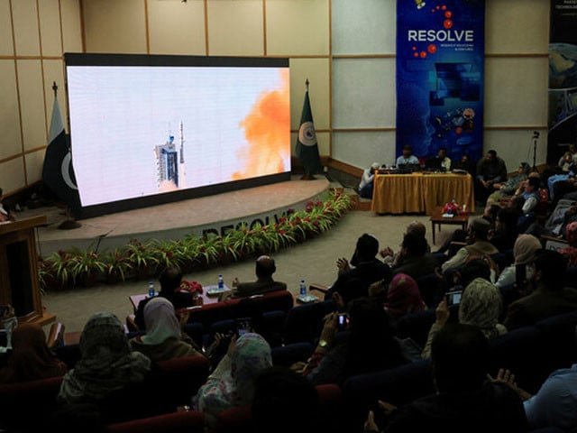 Pakistan’s Lunar Rover Set for Moon Landing on Chang’e-8 Mission