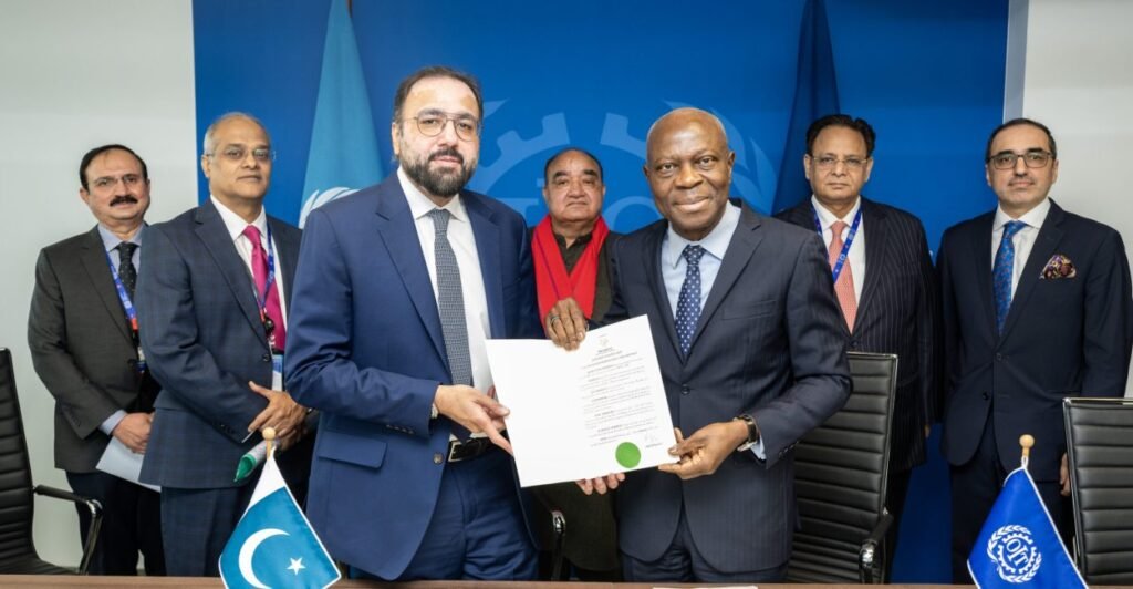 Pakistan Strengthens Workers’ Rights by Ratifying Three ILO Labour Standards
