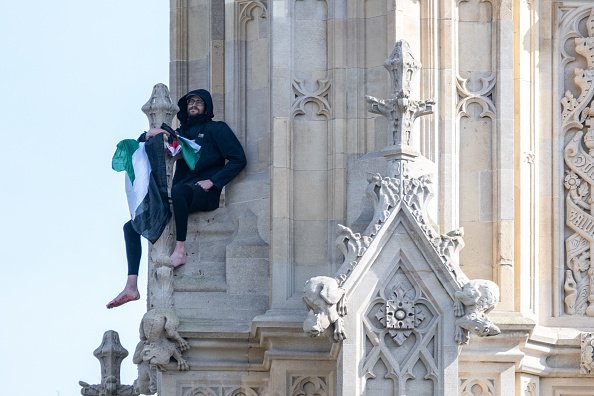 Man Arrested After Scaling London’s Big Ben with Palestinian Flag
