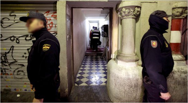 10 Pakistanis Arrested in Spain Over Terrorism Charges in Major Operation