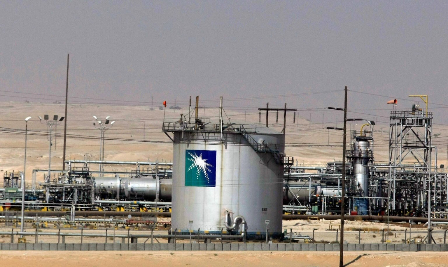 Saudi Arabia Discovers 14 New Oil and Gas Fields