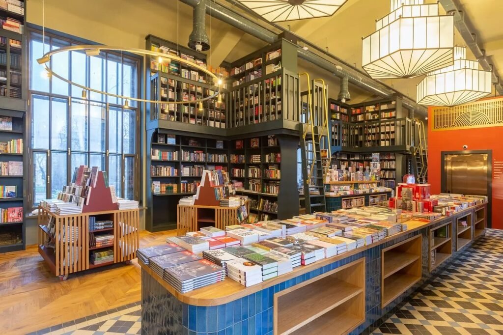 St. Petersburg Prosecutors Order Independent Bookstore to Remove LGBTQ+ and Feminist Titles