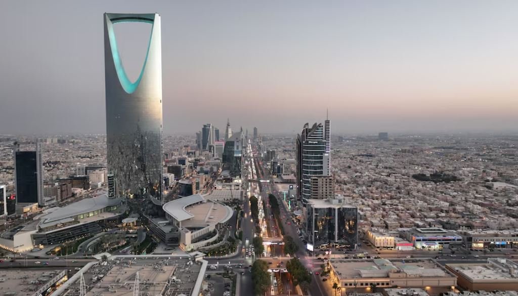 Gulf States on High Alert Following US Strikes on Iran