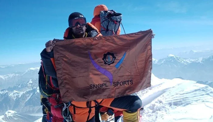 Nanga Parbat Conquered by Five Pakistanis, Two Go Without Oxygen