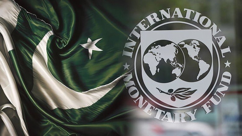 Dollar-rupee rate may surge near 300 after IMF’s near advice to Pakistan The International Monetary Fund urges Pakistan to align rupee with REER, a move that could weaken currency but improve exports.