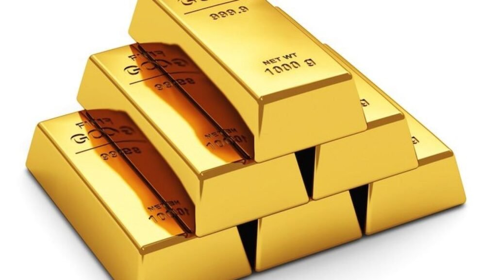 Gold prices in Pakistan surge to Rs443,062 per tola, while silver rises to Rs5,662 amid global market gains.