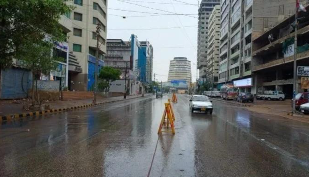 Karachi Weather Update: Light Rainfall and Cyclone Risk for Sindh Karachi rain and cyclone warning