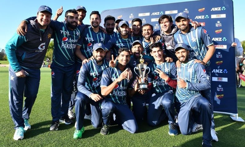 Pakistan Storm into T20 Tri-Series Final with Back-to-Back Wins Over UAE