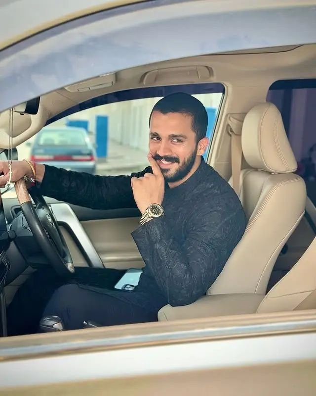 YouTuber Rajab Butt Injured in Assault Inside Karachi City Court YouTuber Rajab Butt injured after alleged lawyer assault inside Karachi City Court, raising serious concerns over court security measures.