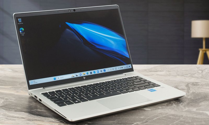 HP EliteBook 640 G10 HP