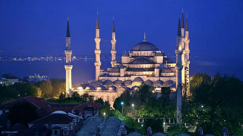 İstanbul Among Europe’s Top City Escapes as Tourist Numbers Hit Record High