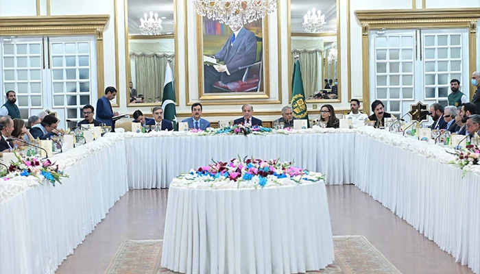 PM Shehbaz Praises Coalition Partners for Backing 27th Constitutional Amendment Shehbaz Sharif praises coalition partners for unity as the 27th Constitutional Amendment advances key judicial and defence reforms.
