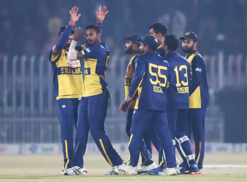 Sri Lanka beats Pakistan in tri-series