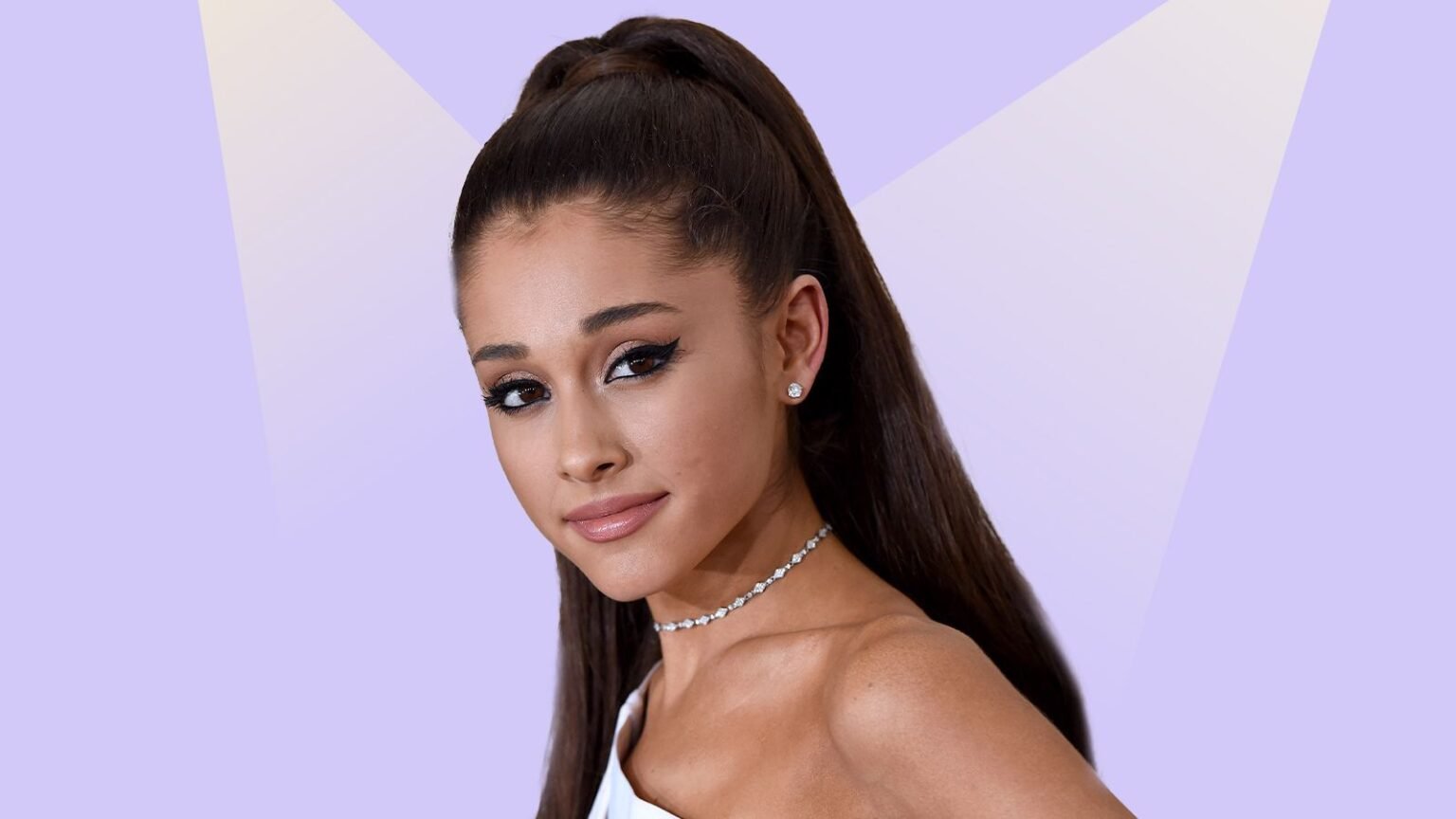 Ariana Grande wraps filming on Focker In-Law, joining Ben Stiller and Robert De Niro in the Meet the Parents sequel releasing in 2026.