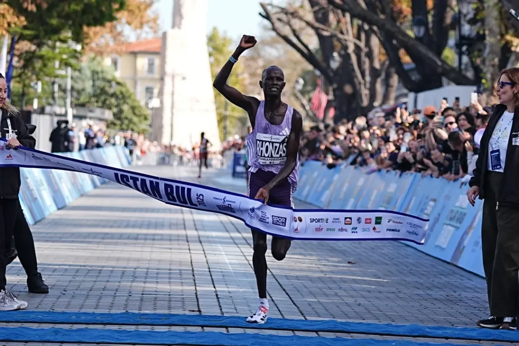 Kenya’s Rhonzas Lokitam and Ethiopia’s Bizuager Aderra win the 47th Istanbul Marathon, featuring over 41,000 international participants.