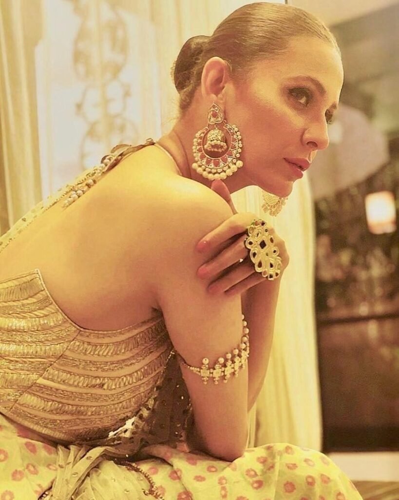 Nausheen Shah explains her spiritual journey, revealing why she removed her hijab and how prayer reshaped her personal path.