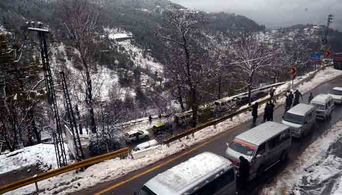 Authorities Issue Traffic Advisory for Murree Tourists