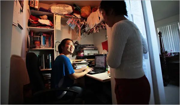 Understanding “Consultant” in Chinese: Key Terms & Uses consultant