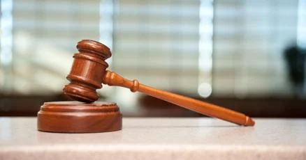 UK Grooming Gang Trial Halted After Jurors’ WhatsApp Chat Raises Concerns