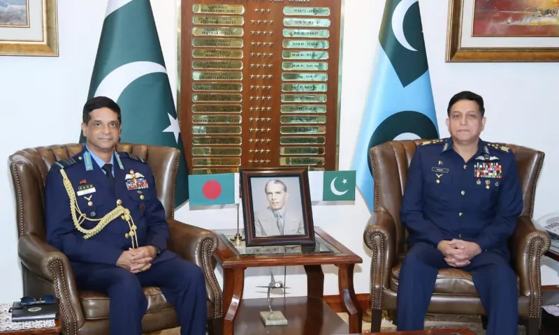 Bangladesh Is Keen to Buy JF-17 Thunder Jets from Pakistan: ISPR Pakistan and Bangladesh air chiefs discuss JF-17 fighter procurement, training cooperation, and expanding long-term bilateral defence ties