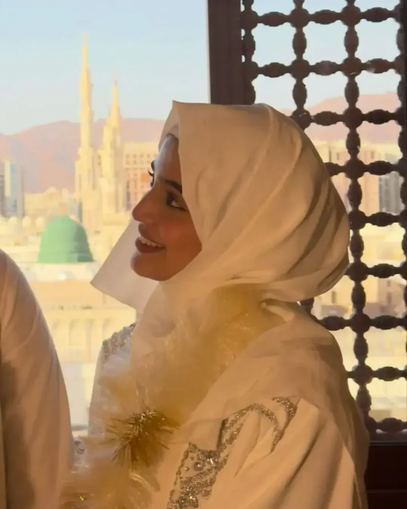 Laiba Khan Marries in Madinah, Shares Wedding and Prayer Moments from Masjid al-Nabawi