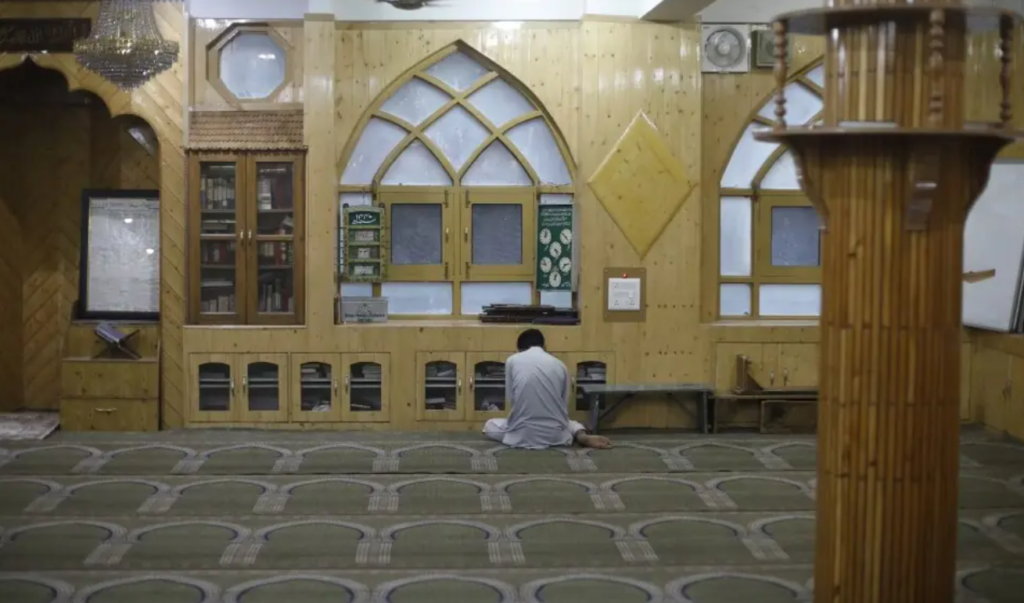 Pakistan Slams Mosque Profiling in Occupied Kashmir, Calls It a Direct Assault on Religious Freedom mosque profiling