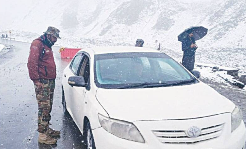 Flash Flood Alert Issued for Upper KP as Western Weather System Brings Heavy Rain and Snow KP flash flood