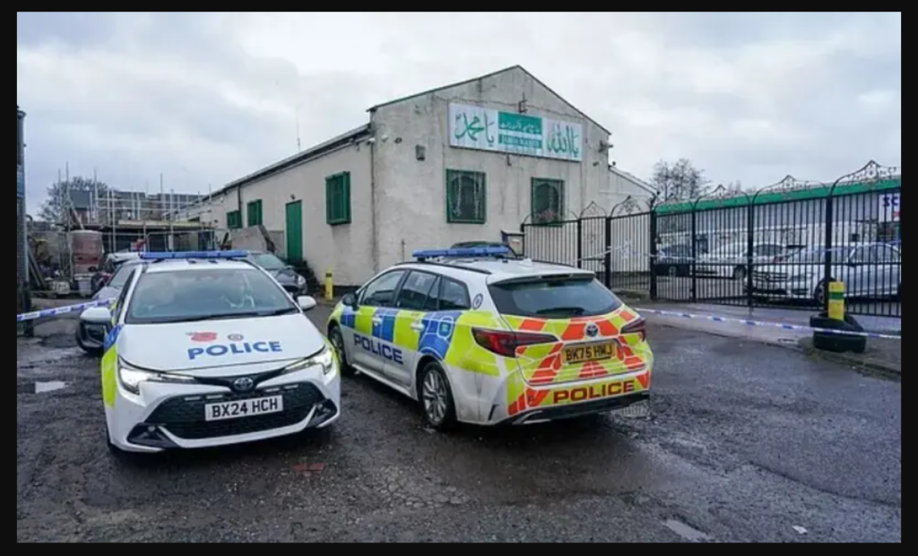 Tragedy Outside Smethwick Mosque: British-Pakistani Teen Fatally Stabbed in Nighttime Attack Smethwick mosque stabbing