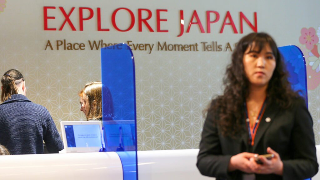Japan launches new visa centers in Russia after record surge in tourist applications from Russian travelers.