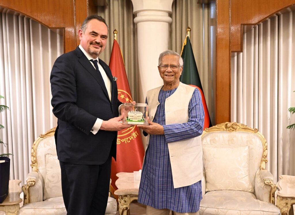 Strategic Showdown: Bangladesh Emerges as the New Frontline in the US–China Power Struggle