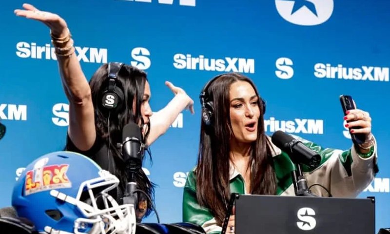 Nikki Bella Leans Into Cooper DeJean Dating Rumors On WWE Raw nikki bella