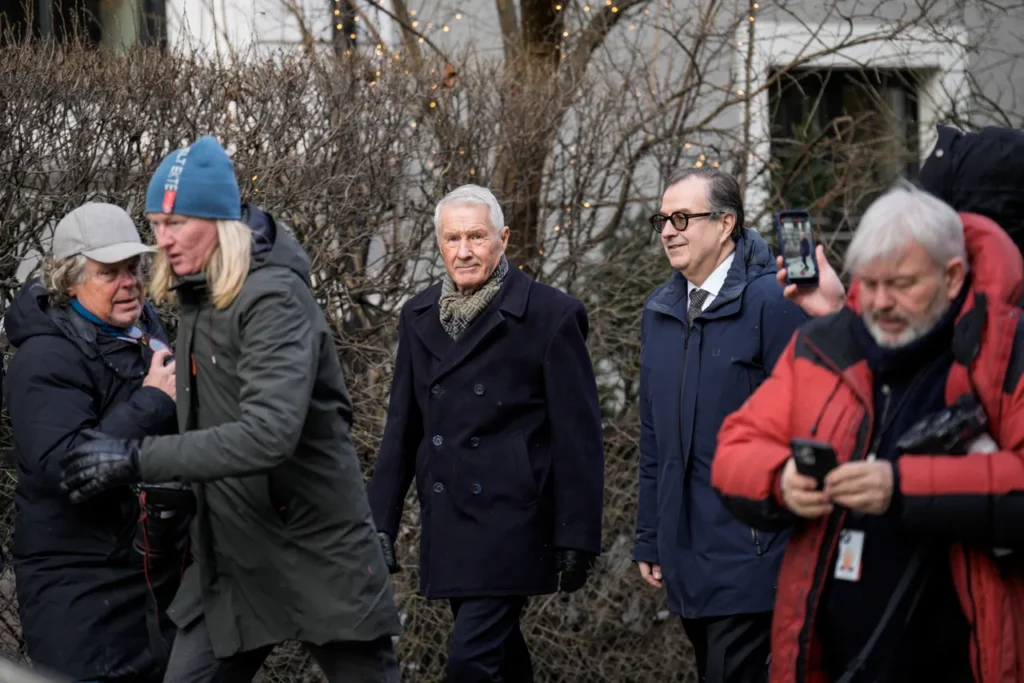 Norwegian Police raid former PM’s homes over ties with Jeffrey Epstein Norwegian police raid former prime minister Jagland’s homes amid Epstein-linked corruption investigation and immunity waiver.