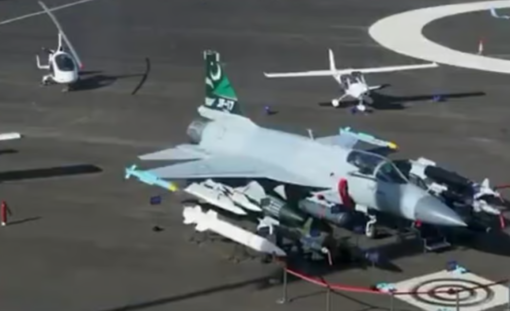 PAF JF-17 Block-III World Defence Show