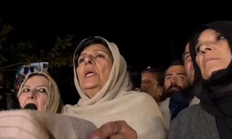 Imran’s sisters, TTAP reject Naqvi’s account of events surrounding PTI founder’s medical examination